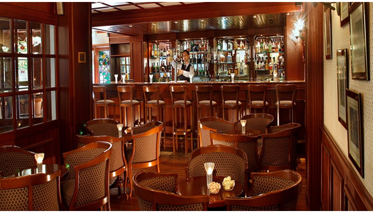 The Golden Bay Beach Hotel, Кипр